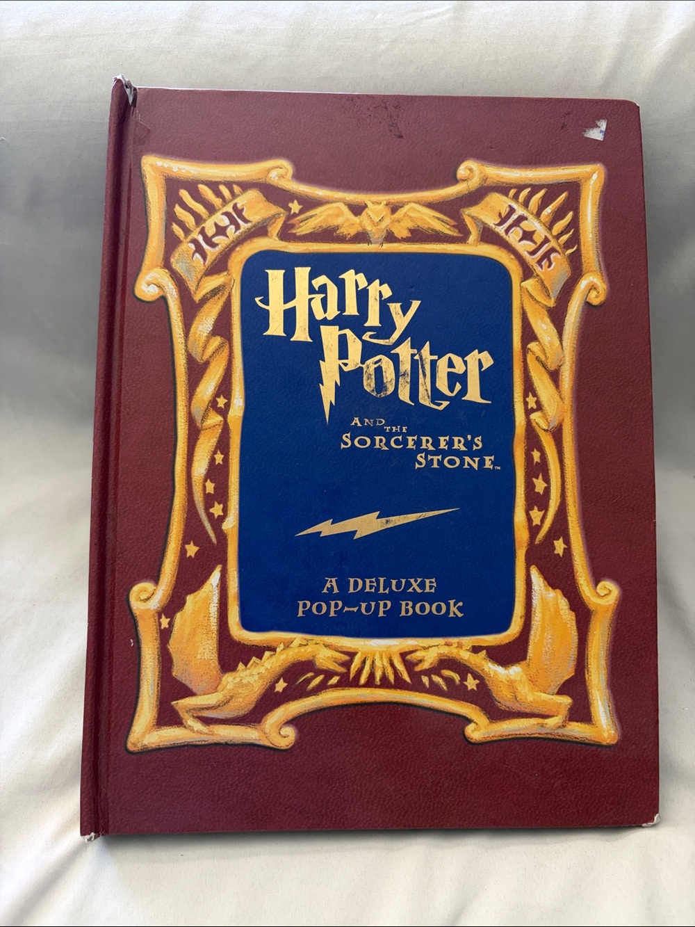 Harry Potter Deluxe Pop-Up Book - Red/Blue Edition